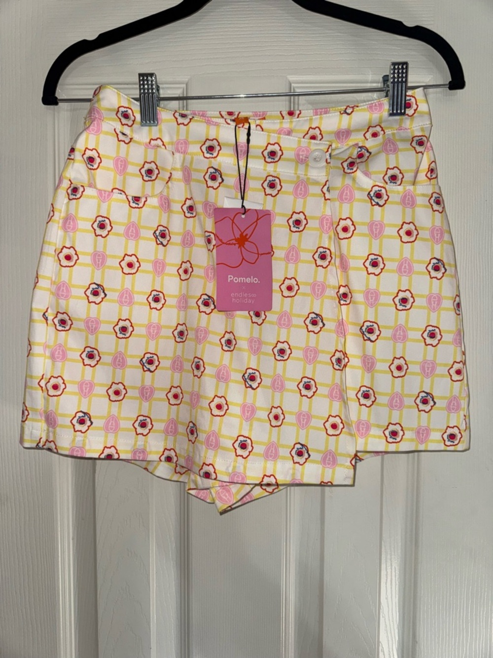 NWT Pomelo Yellow & Pink Floral Plaid Shorts